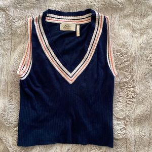 Guess Vest in Navy size M cropped